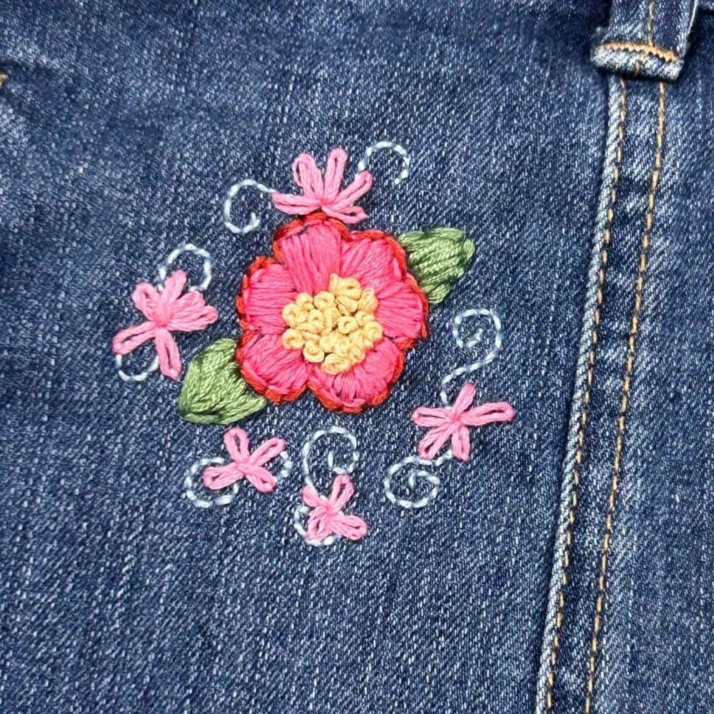 American Eagle Button Front Mini Skirt Floral Embroidery Small‎ Denim Boho Retro